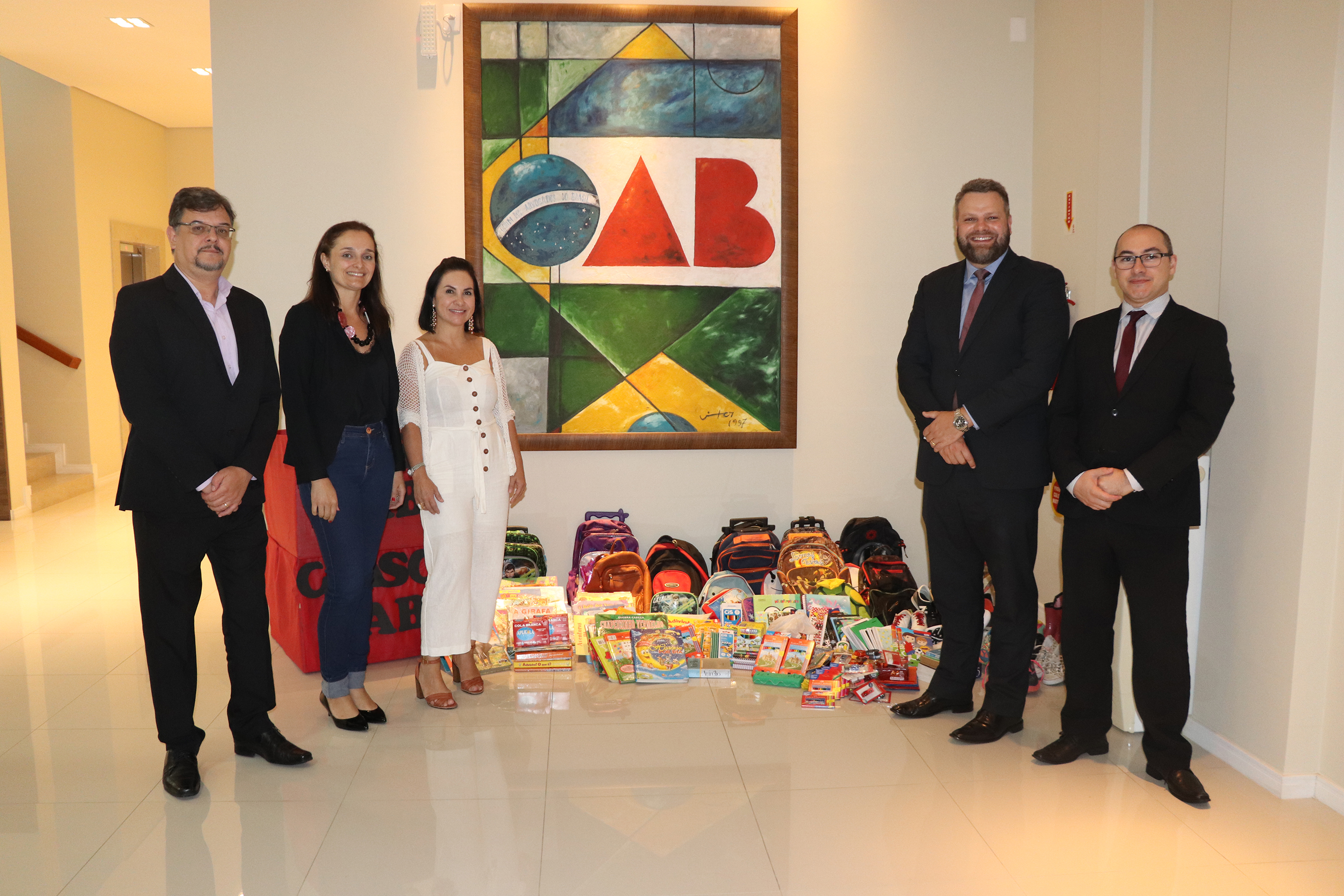 Campanha ‘Volta às Aulas’ doa materiais a alunos da E.E.B. Feliciano Pires