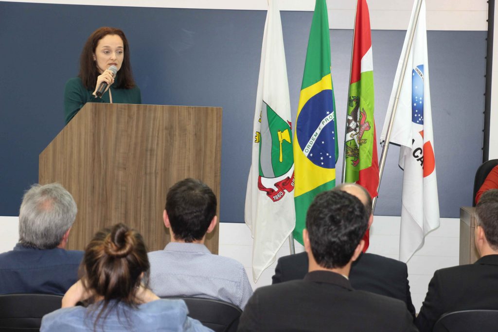 Dra. Jordana Cristina Staack Ristow assume a presidência da OAB de Brusque