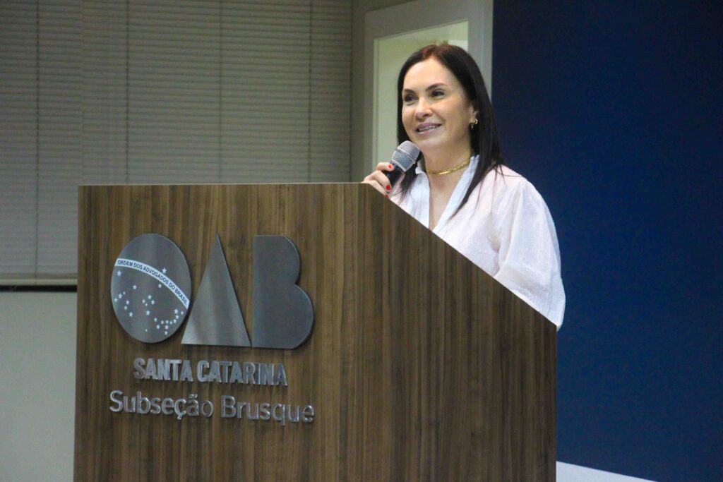 Dra. Cristiana Guérios assume presidência da OAB de Brusque neste mês de outubro