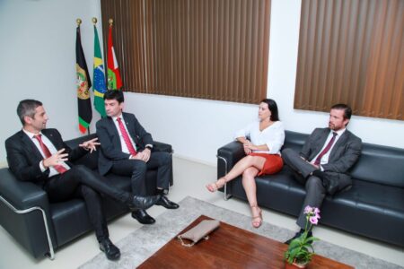 Presidente da OAB Brusque acompanha presidente da OAB/SC em importantes reuniões