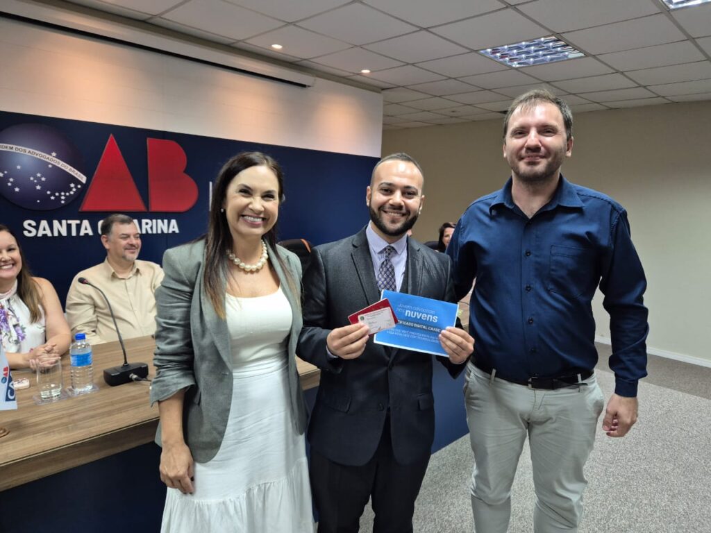 OAB Brusque realiza primeira Assembleia Geral Ordinária de 2025 e entrega credenciais a novos advogados