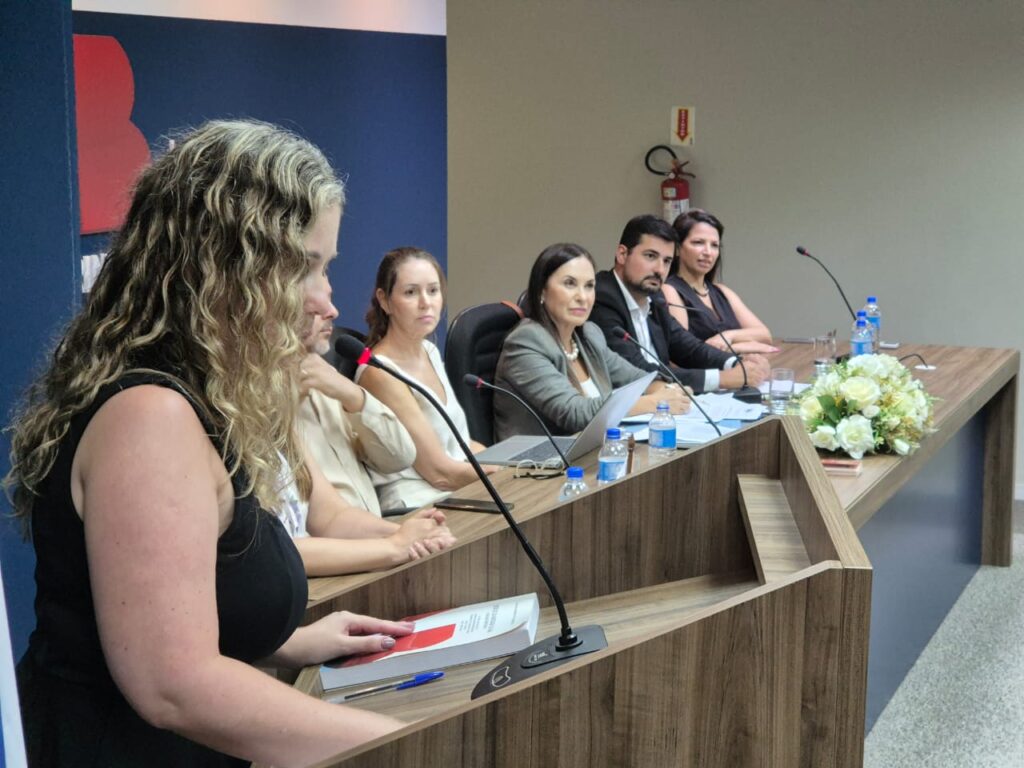 OAB Brusque realiza primeira Assembleia Geral Ordinária de 2025 e entrega credenciais a novos advogados