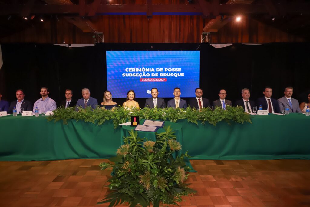 OAB Subseção Brusque empossa primeira mulher como presidente