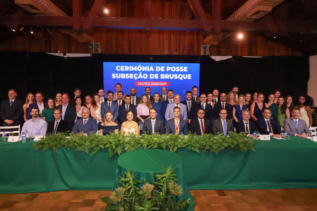 OAB Subseção Brusque empossa primeira mulher como presidente