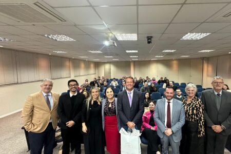 Atualização técnica e prática forense em foco: Simpósio da OAB/SC em Brusque debate ações de revisão de contratos bancários