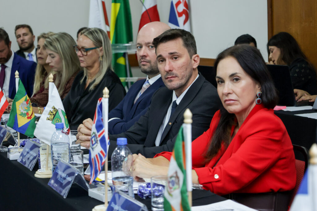 OAB Brusque participa do Colégio de Presidentes e endossa encaminhamentos da Carta de São Bento do Sul