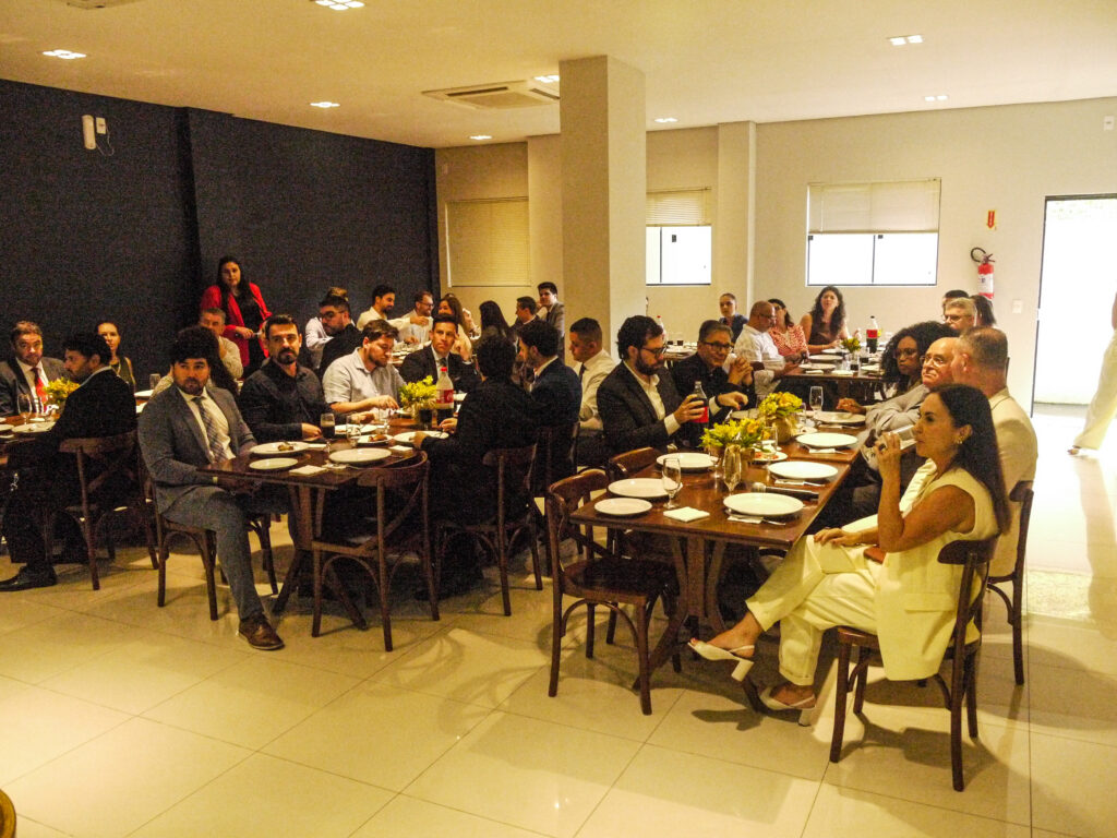 Conversa com o Presidente da OAB Santa Catarina reúne advocacia e lota salão da OAB Brusque